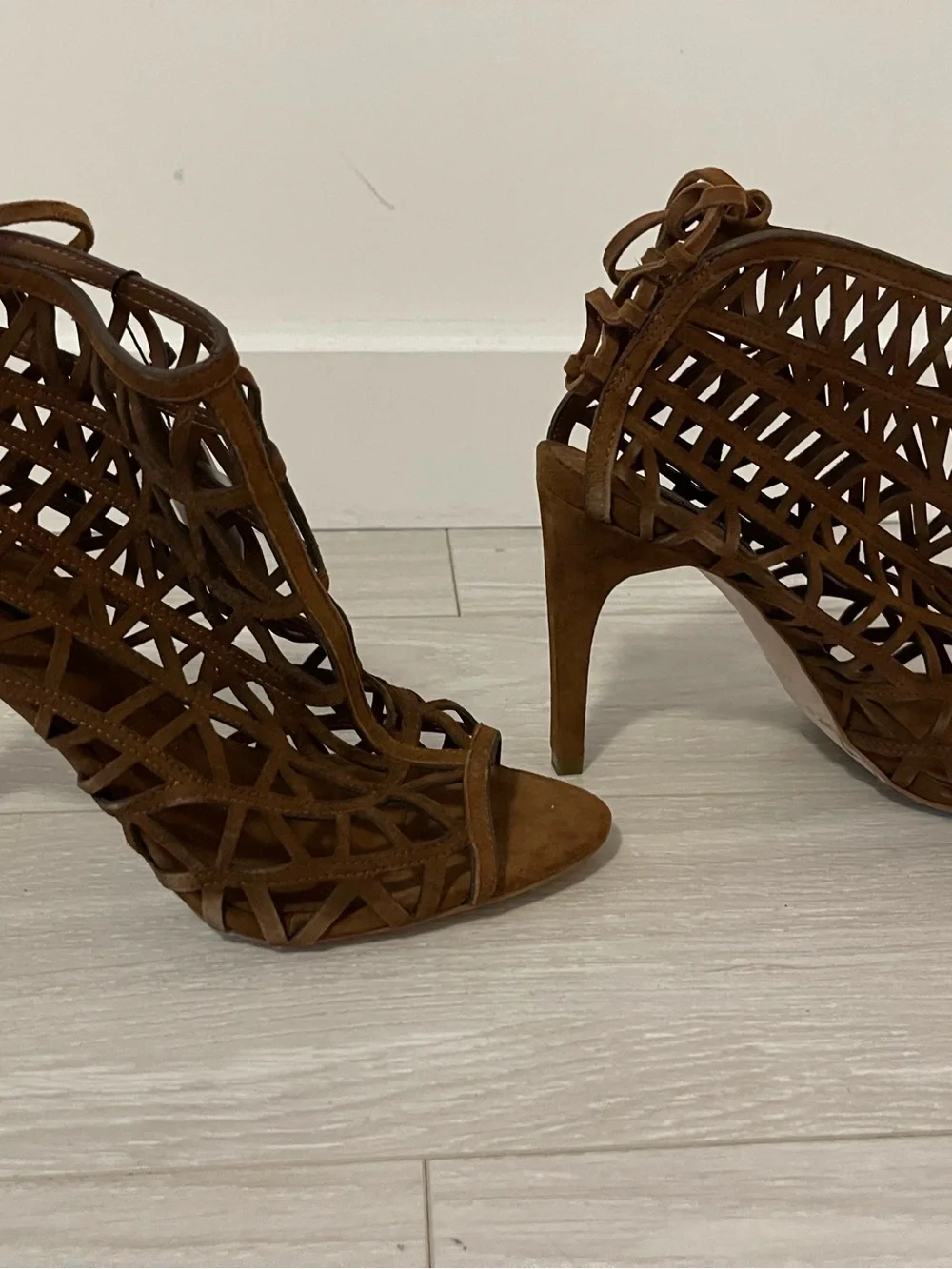 Zara Brown Genuine Suede Laser-Cut High Heel Sandals Size 40 NWT
